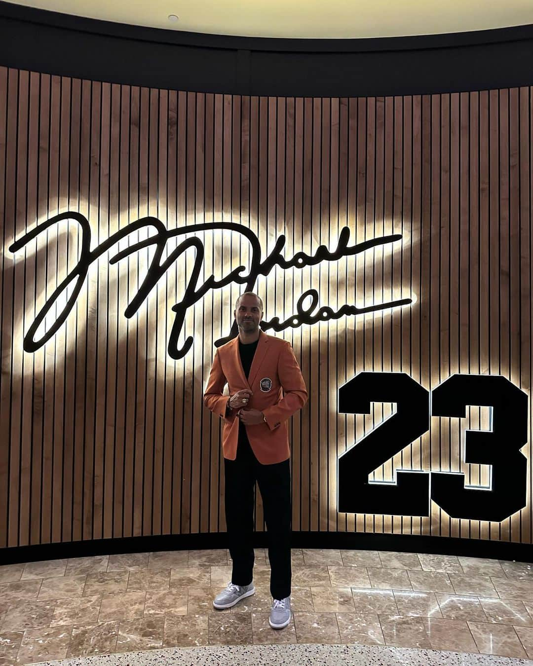 トニー・パーカーさんのインスタグラム写真 - (トニー・パーカーInstagram)「Family affair 🏀🙏🏽🇺🇸 #23hoopclass」8月12日 23時37分 - _tonyparker09