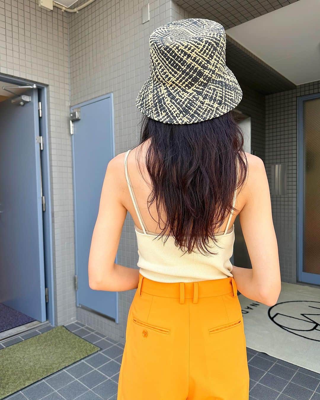 ungrid_yurieさんのインスタグラム写真 - (ungrid_yurieInstagram)「#MYアメスリ  最近はヘルシーに着れる肩紐が細めなアメスリ気分🤎 @searoomlynn_official ではこの2つがお気に入り ✔️リネンタッチアメスリキャミソール ✔️オールドコットRIBアメスリタンク  #searoomlynn#カジュアル服」8月12日 23時39分 - chiku_y34