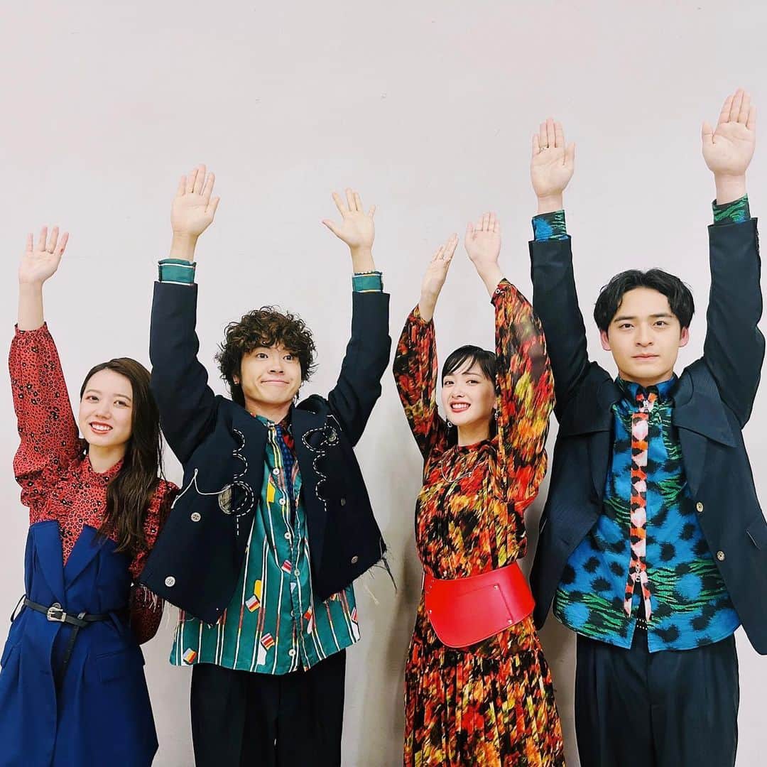 Peppe（緑黄色社会）のインスタグラム：「#ライブエール 2023 今年も出演できて嬉しい限りです。 ありがとうございました🎶🙌🎶 @nhk_kouhaku」