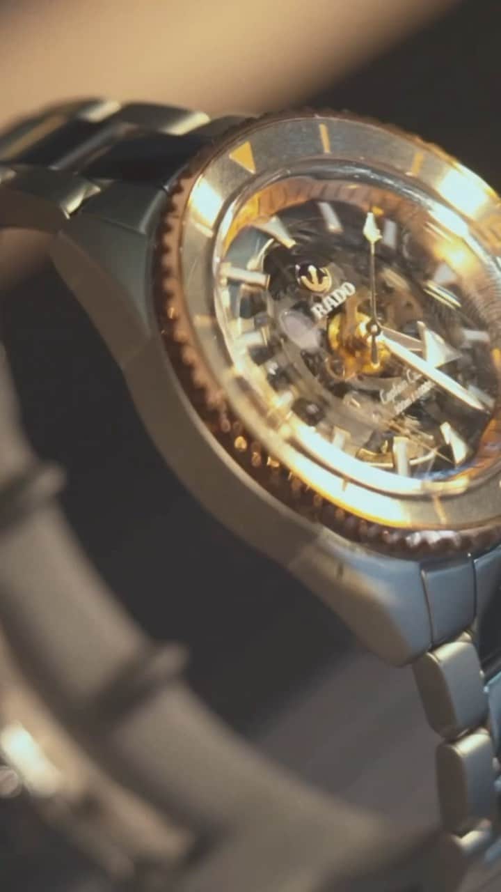 ラドーのインスタグラム：「An unforgettable night at L’espace Etnah in Seoul, Korea!   Rado spent the evening in the presence of Rado CEO Adrian Bosshard and new Rado Ambassador and Korean superstar Ji Chang-wook along with international media, watch lovers and fans of the brand.   Watch the event highlights and stay tuned for more incredible moments with Rado and Ji Chang-wook!   #Rado #RadoAmbassador #RadoxJiChangWook  #RadoCaptainCook #SkeletonWatch #Feelit」