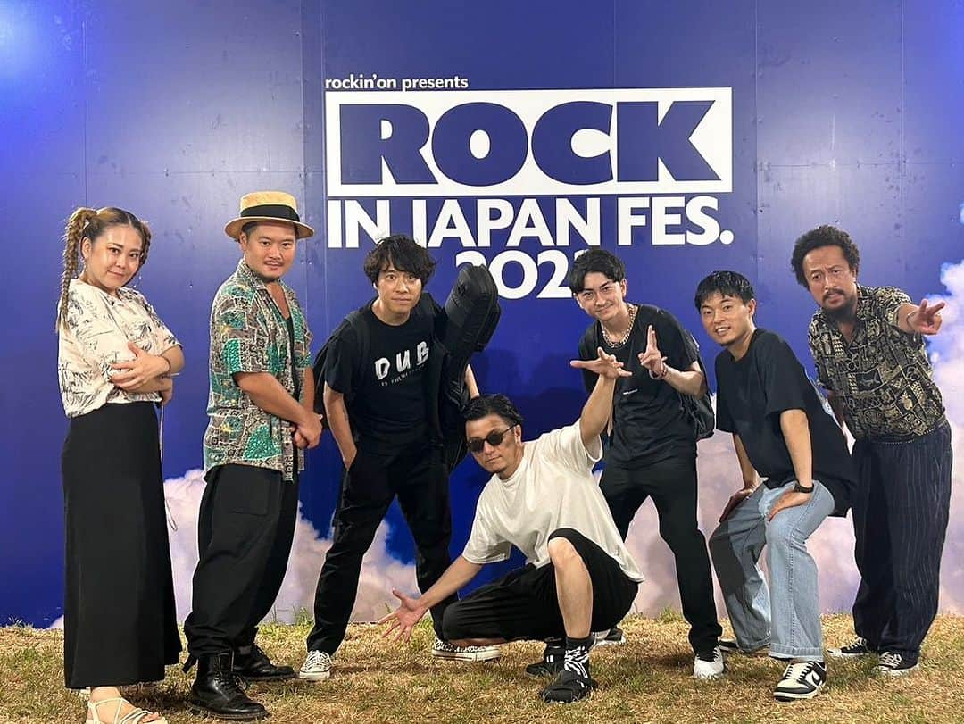 SONOMIさんのインスタグラム写真 - (SONOMIInstagram)「2023.8.12 ROCK IN JAPAN’23 ライブ2時間後位⏰ みんないい顔してる😃 #KREVA #KREBand #ROCKINJAPANFES2023」8月13日 1時12分 - song_chang