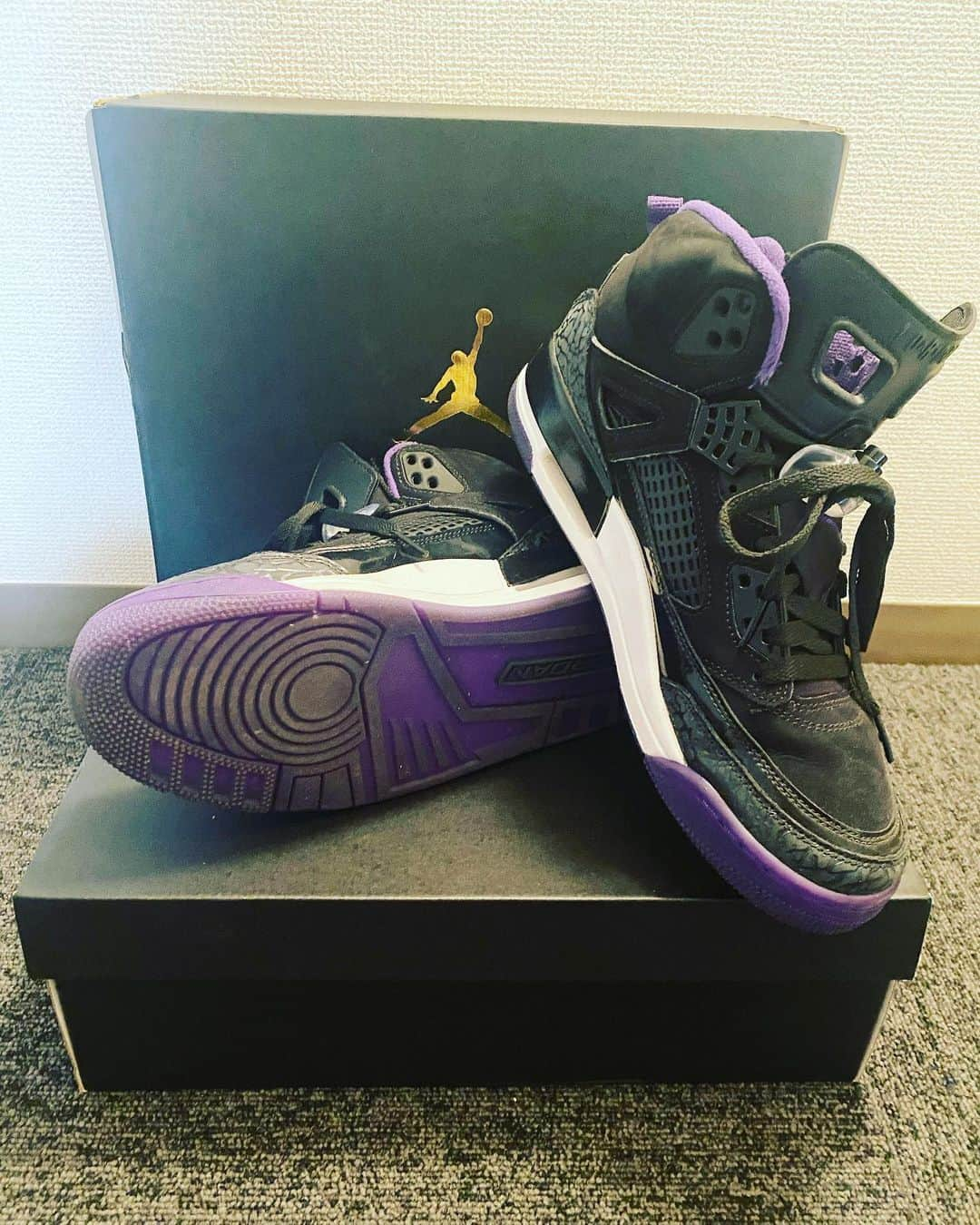 熊野直哉のインスタグラム：「NIKE JORDAN SPIZIKE black/court purple-anthracite  #スニーカー #sneakers  #airjordan」