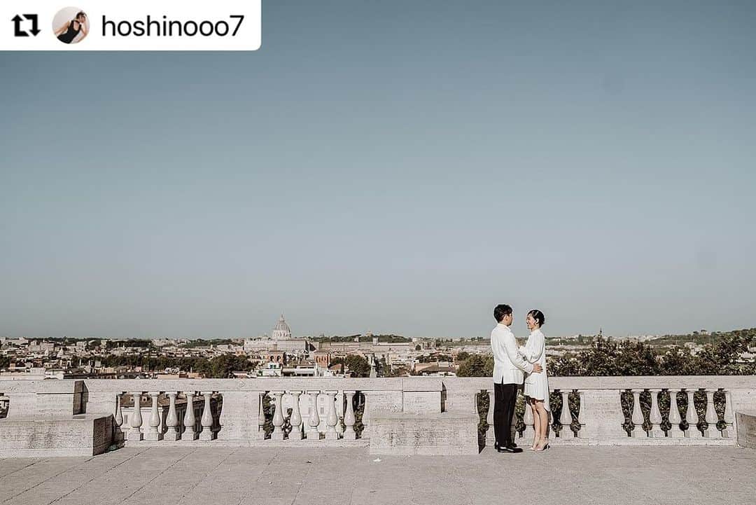 モトナリ オノのインスタグラム：「happy wedding.🎉 @hoshinooo7  #Repost @hoshinooo7 with @use.repost ・・・ ⠀ 温かいコメント ありがとうございました🕊  わんこ可愛い🐩  Photo @kyokoide Hairmake @kanae_make_up Dress @motonari_ono」
