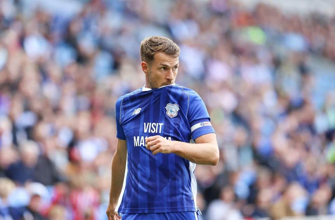 アーロン・ラムジーのインスタグラム：「Not the result we wanted. Took the game to them second half but couldn’t quite capitalise. A really special day for me to be playing back at home in front of you 💙 @cardiffcityfc」