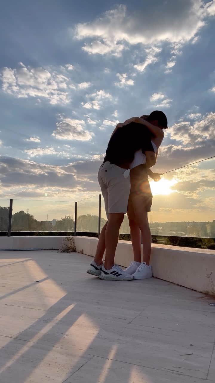 アルバロ・モラタのインスタグラム：「Después de 3 años y medio… ya no queda nada 😍🏡♥️💫 y ya empezamos a crear recuerdos 💫 Dopo quasi 3 anni e mezzo…  ci siamo quasi 😍🏡♥️💫 e iniziamo già a creare ricordi 💫」