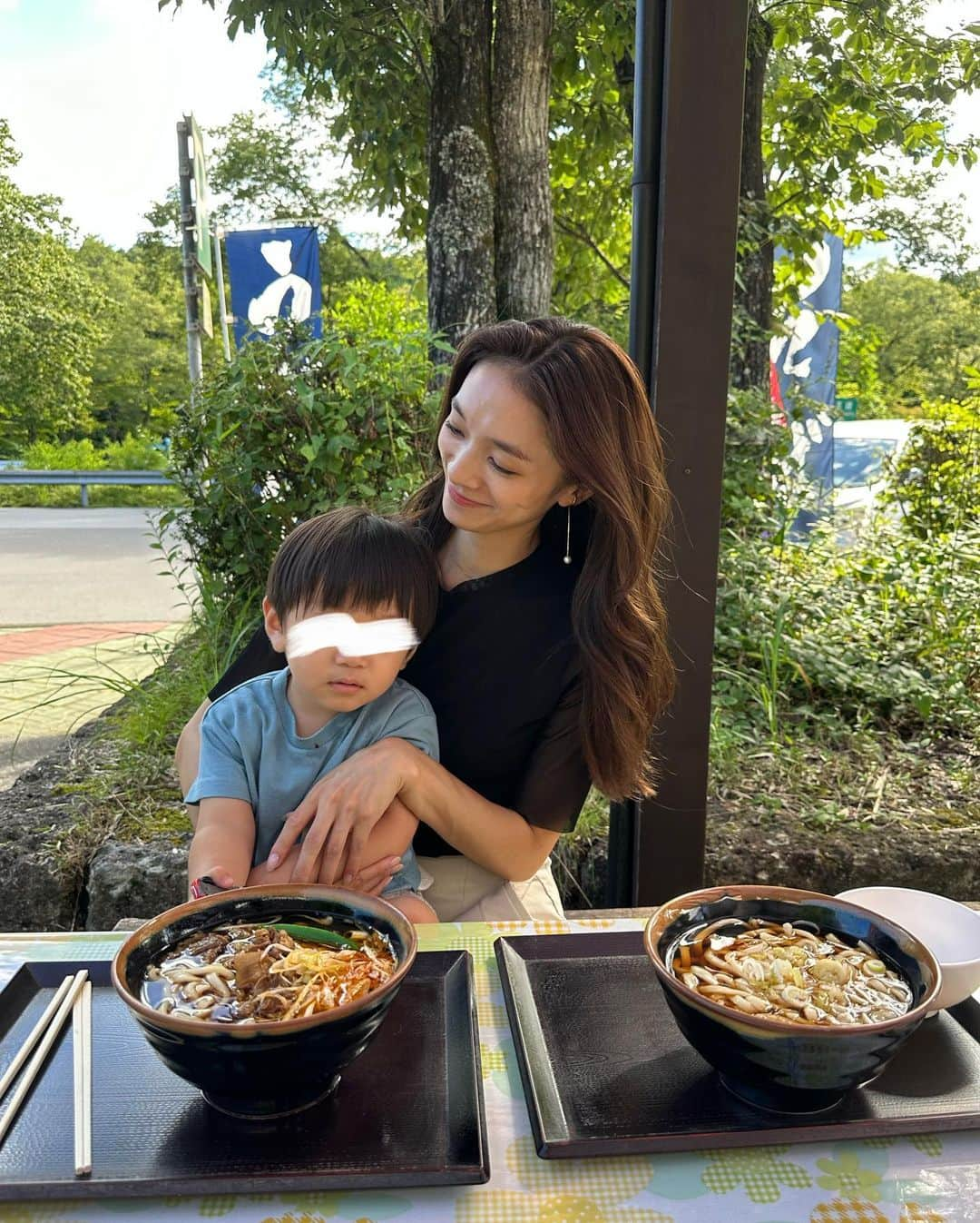 笛木陽子さんのインスタグラム写真 - (笛木陽子Instagram)「コロナ以来行けてなかったお墓参りへ🌳 ㅤㅤㅤㅤㅤㅤㅤㅤㅤㅤㅤㅤㅤ 育ちは群馬だけど生まれは栃木なので 息子も連れてじーじ、ばーばと行ってきました👦🏻🚙 ㅤㅤㅤㅤㅤㅤㅤㅤㅤㅤㅤㅤㅤ 生まれも育ちもこんな大自然の中で育って来たから 久しぶりの緑が気持ちよすぎた🌿 ㅤㅤㅤㅤㅤㅤㅤㅤㅤㅤㅤㅤㅤ 3枚目は息子が撮った青空の写真☁️💙 ㅤㅤㅤㅤㅤㅤㅤㅤㅤㅤㅤㅤㅤ ㅤㅤㅤㅤㅤㅤㅤㅤㅤㅤㅤㅤㅤ #お盆#お盆帰省#栃木#子連れお出かけ#2歳男の子#男の子ママ」8月13日 14時37分 - yoko_fueki56