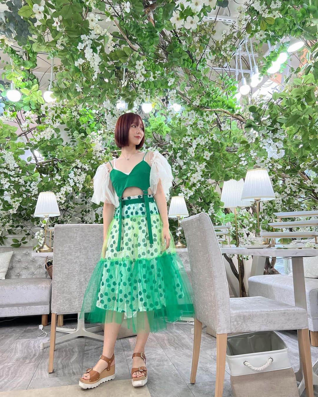 神成藍子さんのインスタグラム写真 - (神成藍子Instagram)「シャインマスカットコーデ🍇💚🤍💚🤍 このスカートはずっと前に購入したけど1回も着てなかったやつ🤣着れて良かった🥰スカートの上に自作のチュールスカートを重ねたよ✌️💚 なんだか衣装みたいになったけどお気に入り😂🤍  #シャインマスカットコーデ #緑コーデ #グリーンコーデ #シャインマスカット #アフターヌーンティー」8月13日 14時47分 - kanna_nijimura