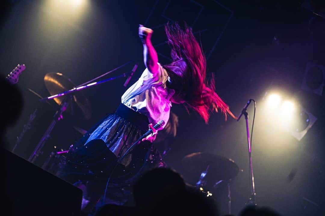 Ryokoのインスタグラム：「ЯeaL Яock Яevolution vol.13  ЯeaL vs Suspended 4th  @NAGOYA ell.FITS ALL photo by（ @shomawowwow ） .  #ЯeaL #ЯeaL10周年 #nagoya #band #girlsband #japanese #live #livephotography #livephoto #ライブフォト #vocal #gl #freedom #telecaster #ギターボーカル #ボーカル #japanesegirl #vocalist #邦ロック #rock #rockband #photography #followme #데일리룩 #맞팔 #팔로우 #데일리 #좋아요 #얼스타그램」
