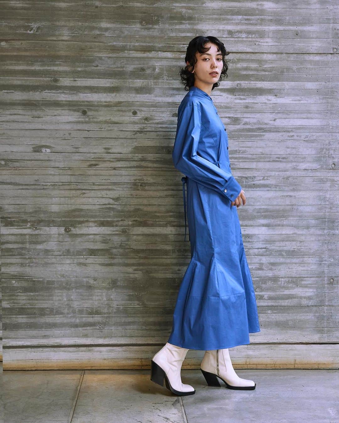 のインスタグラム：「New Arrival >>> IN STORE NOW . . ☑︎ Sculpted Hem Dress ¥28,000+tax (Color: Ivory, Light Blue, Navy)  #lecielbleu #ルシェルブルー　#aw23 #fashion  #styling #sculpted #hem #dress」