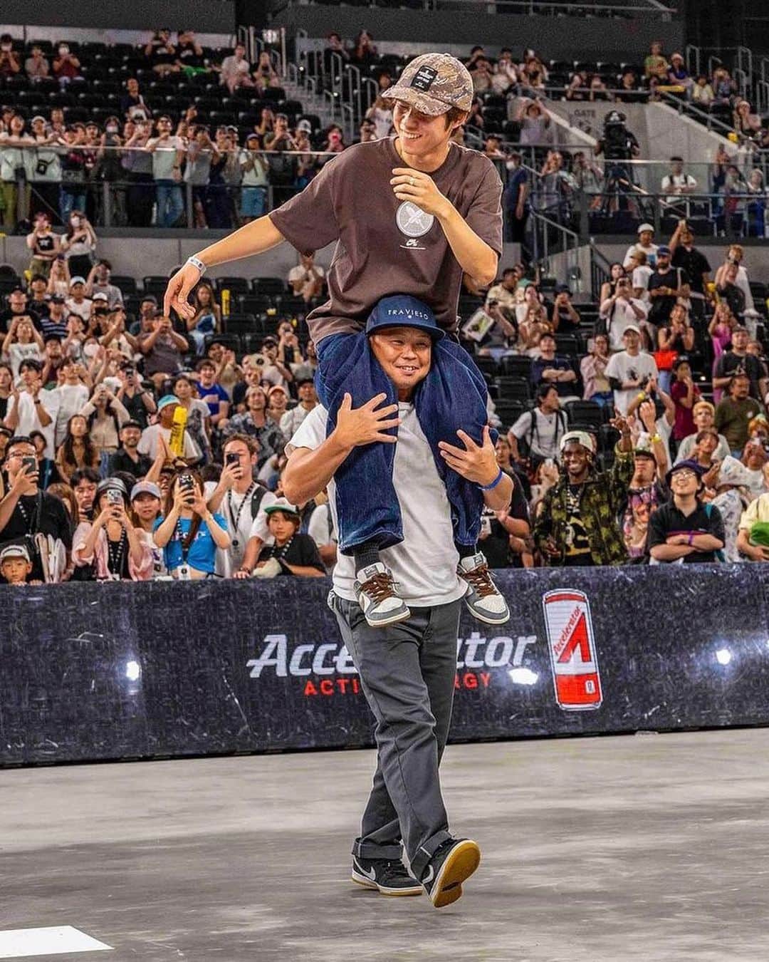 Nice Kicksさんのインスタグラム写真 - (Nice KicksInstagram)「@yutohorigome landed the “Yutornado” (third slide) in the final round with his new Nike SB Dunk Low collab on-feet to win Japan’s first ever Street League Skateboarding event today 🏆🔥  “It’s the first SLS event to ever be held in Japan and I’m thrilled to be able to skate so well in front of my family and friends.” - @yutohorigome   The Yuto Horigome x Nike SB Dunk Low releases on August 16 for $130 🗓️ @nicedrops LINK IN BIO for more info 📲」8月13日 6時43分 - nicekicks