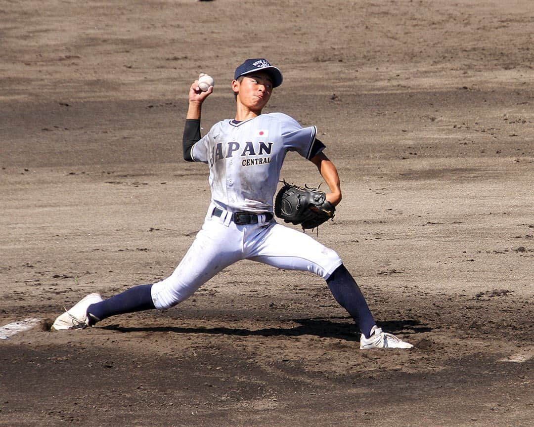 愛知県田原市さんのインスタグラム写真 - (愛知県田原市Instagram)「Put one ball at a time!! * 一球一球魂込めて！ * 世界少年野球大会が 田原#豊橋#湖西#岡崎 で開催中！  世界中から#少年野球 のトップ選手が参戦！  今日が決勝戦🔥 豊橋市民球場で13時〜⚾️ YouTubeでLIVE配信もあるよ✨  白球を追いかける球児を応援しよう👏  #野球#baseball#野球少年  #たはら暮らし  #渥美半島#田原市#伊良湖岬#伊良湖#赤羽根#菜の花浪漫街道  #tahara#irago#akabane#サーフィン#surfing#田舎暮らし#日々の暮らし #休日の過ごし方#スローライフ #instagramjaran#igersjp」8月13日 9時48分 - tahara_kurashi