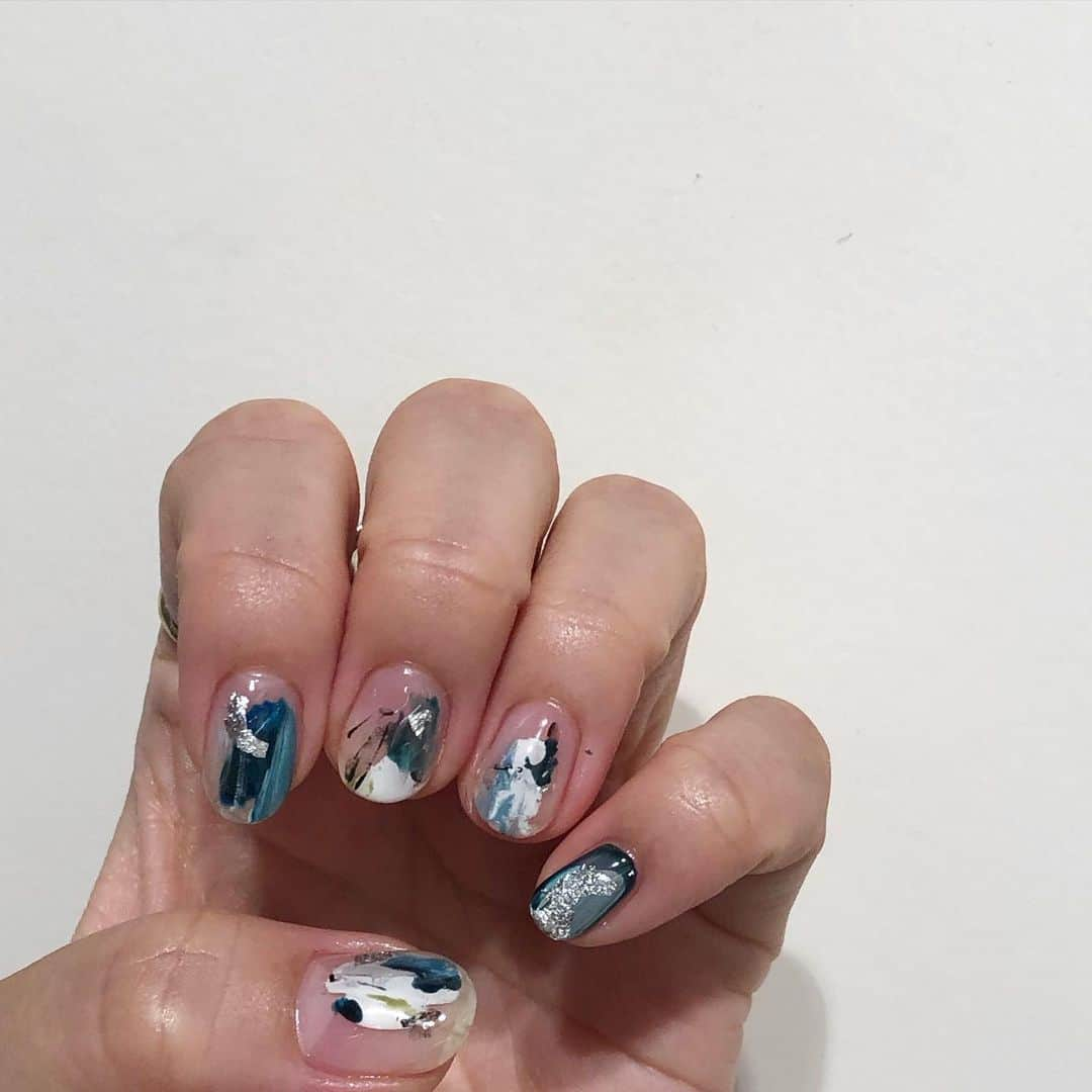 関根祥子のインスタグラム：「🛸👮🏻‍♂️🌪️🫐🧊🪬  #mojonail #nails #nail」