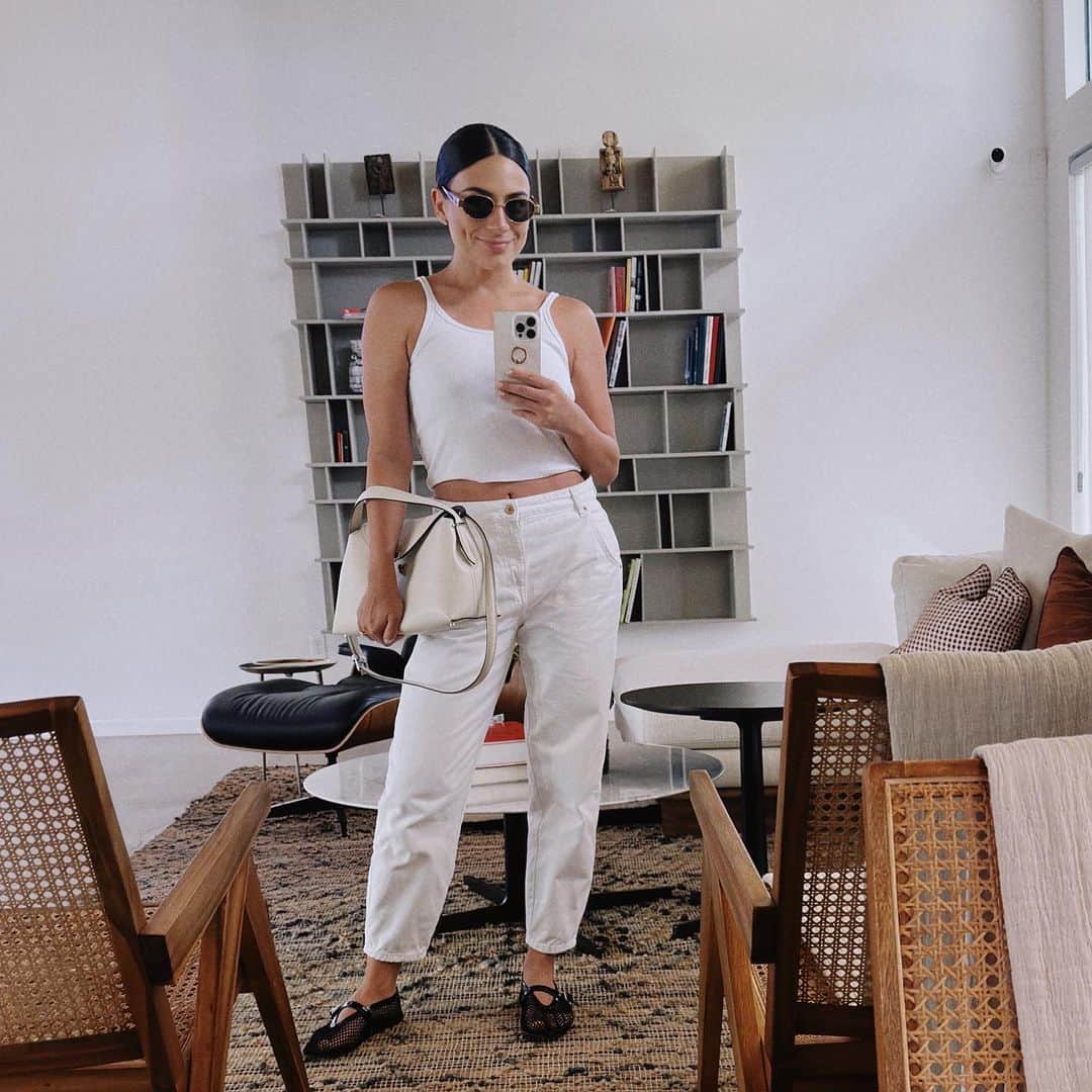 Ana Brenda Contrerasのインスタグラム：「Halfway  Ok cutie 💭」