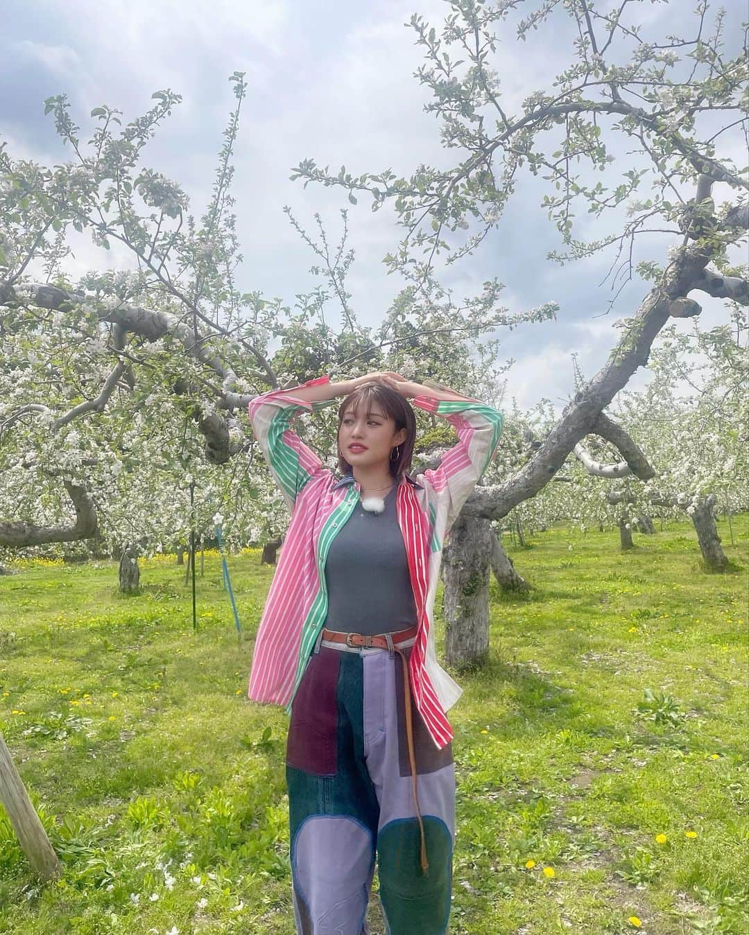 王林さんのインスタグラム写真 - (王林Instagram)「#おうりんのぬの🎀  stylist @lury.mh あいしてる🩵」8月13日 12時01分 - ourin_ringoooo