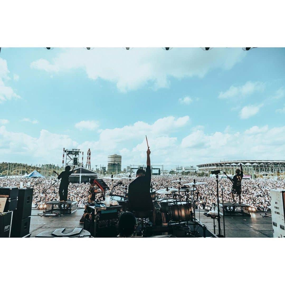 橘昌吾さんのインスタグラム写真 - (橘昌吾Instagram)「MY FIRST STORY / ROCK IN JAPAN FESTIVAL 2023  photograph @nekoze_photo  hair & make @kenjitakeshima  styling @shogo_tachibana   #myfirststory #rockinjapan2023 #styling」8月13日 12時03分 - shogo_tachibana