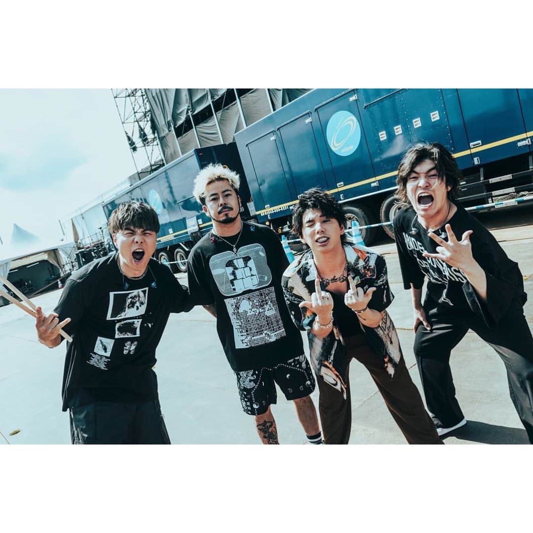 橘昌吾のインスタグラム：「MY FIRST STORY / ROCK IN JAPAN FESTIVAL 2023  photograph @nekoze_photo  hair & make @kenjitakeshima  styling @shogo_tachibana   #myfirststory #rockinjapan2023 #styling」