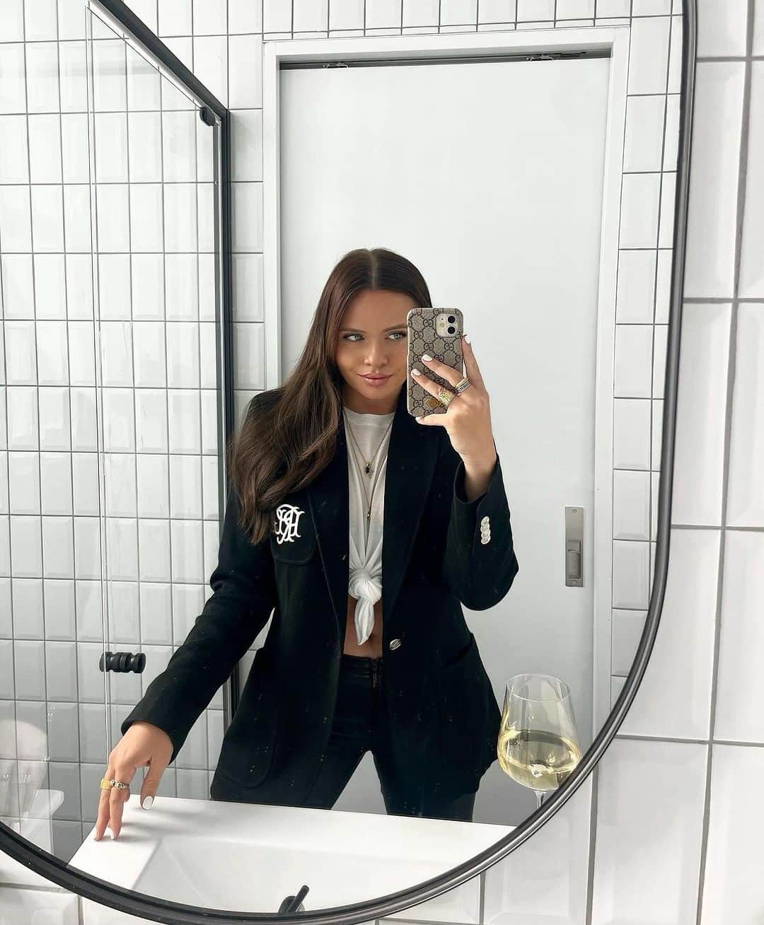 アリ・シンプソンさんのインスタグラム写真 - (アリ・シンプソンInstagram)「💣」8月13日 13時16分 - allisimpson