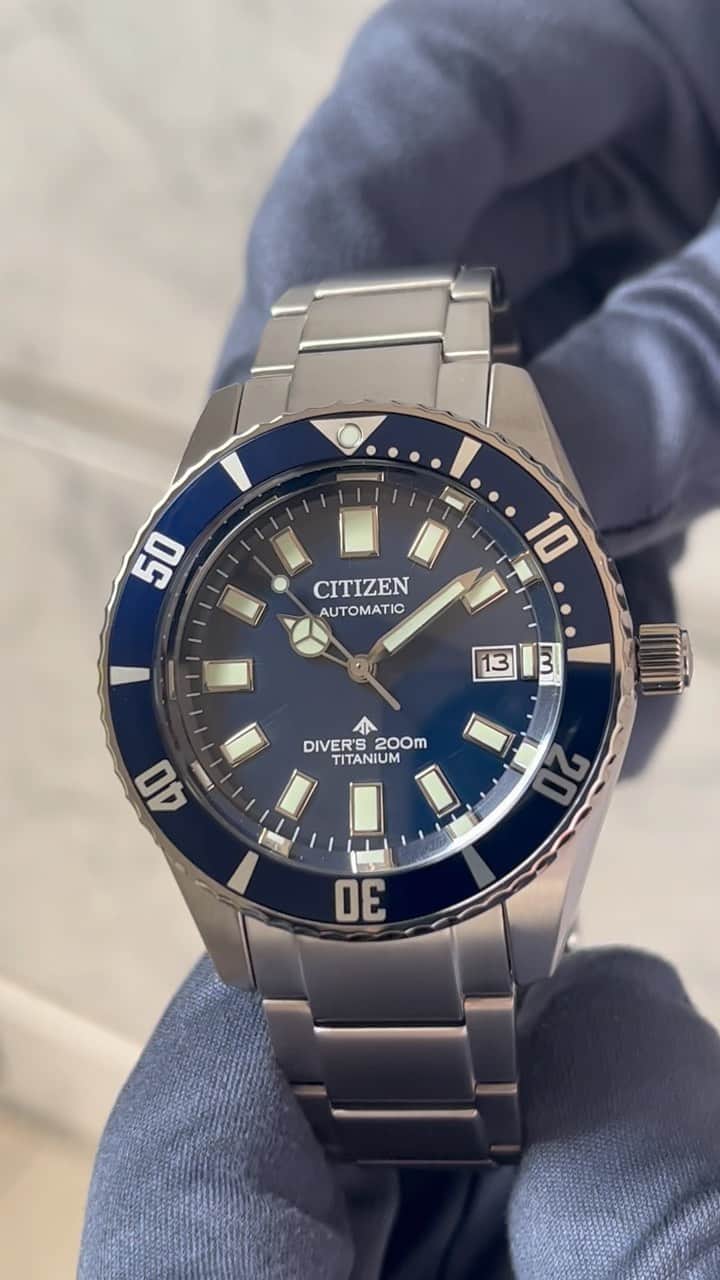 NAKANIWA WISPのインスタグラム：「MARINE Series Mechanical Diver 200m  Go Deeper to the bottom of the ocean, where no matter how deep you dive, you will never reach. A diver's watch with authentic specifications. The Promaster "MARINE Series". Inheriting the design of the "Challenge Diver" released in 1977, the new mechanical diver's watch is equipped with a reinforced anti-magnetic movement and has been updated for the modern age. It inherits the design of the "Challenge Diver" mechanical diver's watch, which was loved as the "Barnacle Diver" because it kept moving even though it was covered in barnacles after falling into the sea. While keeping the legacy of the past alive, the specifications and materials have been updated.  ■DATA CITIZEN PROMASTER  Marine NB6021-68L W.R:200M ¥132,000-  ■ Inquiry NAKANIWA WATCH 4-10-3 Minamisenba, Chuo-ku, Osaka-shi, 542-0081 TEL: 06-6251-7573 Open from 11:00 to 18:30 Closed on Wednesdays LINE ID: @910caqbg  #NAKANIWA #NAKANIWAWATCH #仲庭時計店 #心斎橋 #大阪 #osaka #腕時計 #watch #CITIZEN #シチズン #PROMASTER #プロマスター #フジツボ #MARIE #マリーン #NB602186l #NB6021_68l #barnacles #barnaclesDiver #フジツボダイバー」