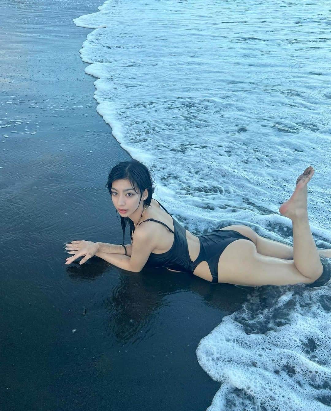 小山ティナのインスタグラム：「台風後の海」
