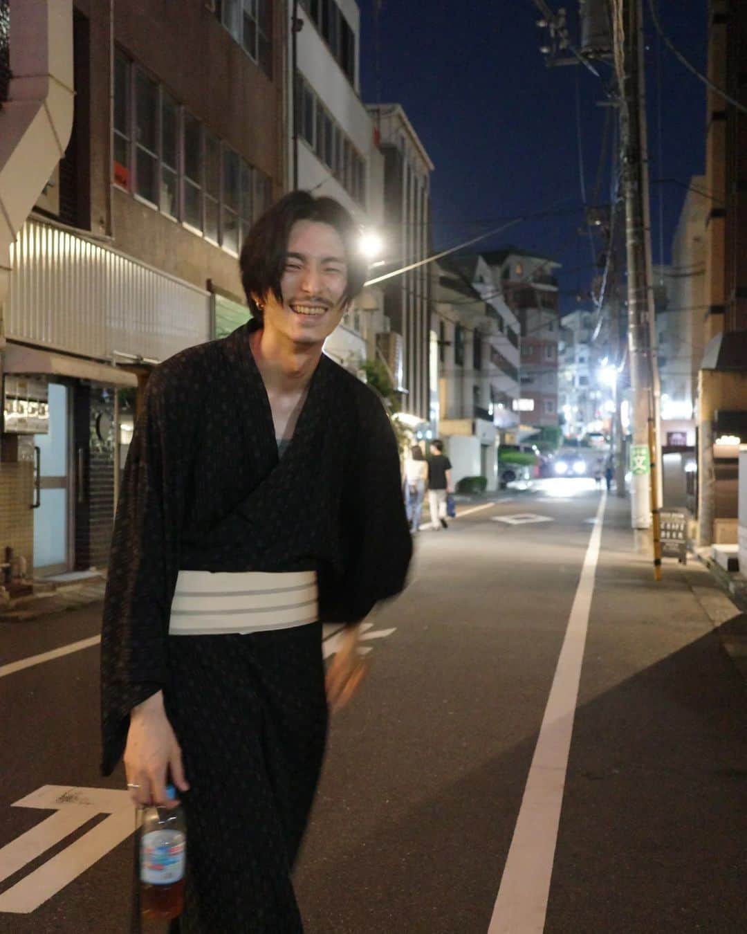 加藤康貴さんのインスタグラム写真 - (加藤康貴Instagram)「数年ぶりの浴衣。 数年ぶりの花火。  いくつになっても花火大会や夏祭りは テンション上がるよね！  夏はあまり好きじゃないですが 夏祭りは大好きです🎆  #浴衣男子 #夏祭り #神宮外苑花火大会 #花火大会 #花火大会2023 #センターパート #センターパート男子」8月13日 23時29分 - koki_kato