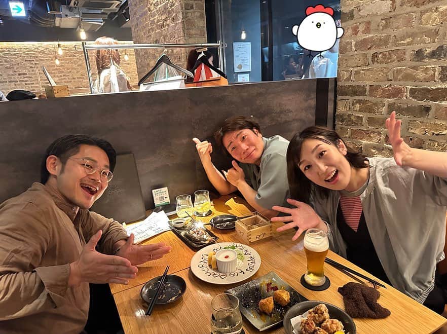 あいすけのインスタグラム：「ちょっと前にどんぐりが私たちの誕生日を祝ってくれて最後すごく良い話をしてる時にむせちゃった時の写真です。ありがとうどんぐり。 あとプレゼントの箱がなぜかボコボコでした😊🥊 #TPT #Sasuke #どんぐり」