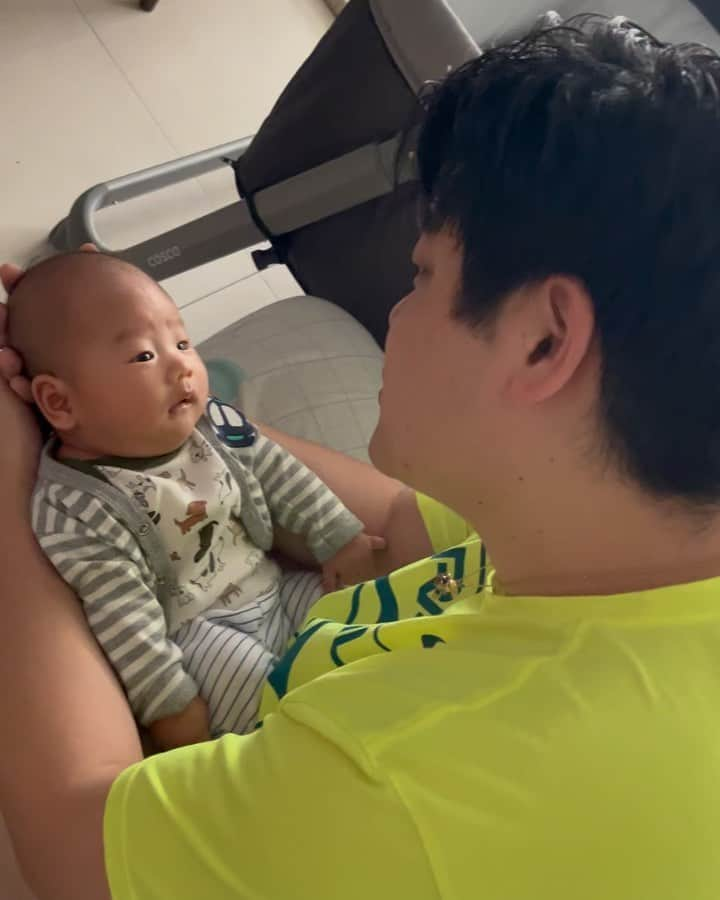 ジェシカ・ヤマダのインスタグラム：「FELIZ DIA DOS PAIS ❤️👨🏻‍🍼 há 8 meses nasceu o melhor pai do mundo @cazuomatsumoto」