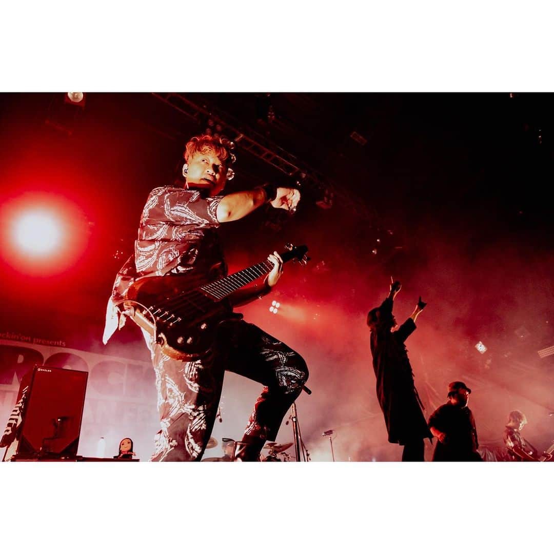 侑威地さんのインスタグラム写真 - (侑威地Instagram)「rockin'on presents "ROCK IN JAPAN FESTIVAL 2023"@千葉市蘇我スポーツ公園  photo by @kawado_photo  #rottengraffty #rockinjapanfestival2023」8月13日 23時59分 - yuichi_rotten