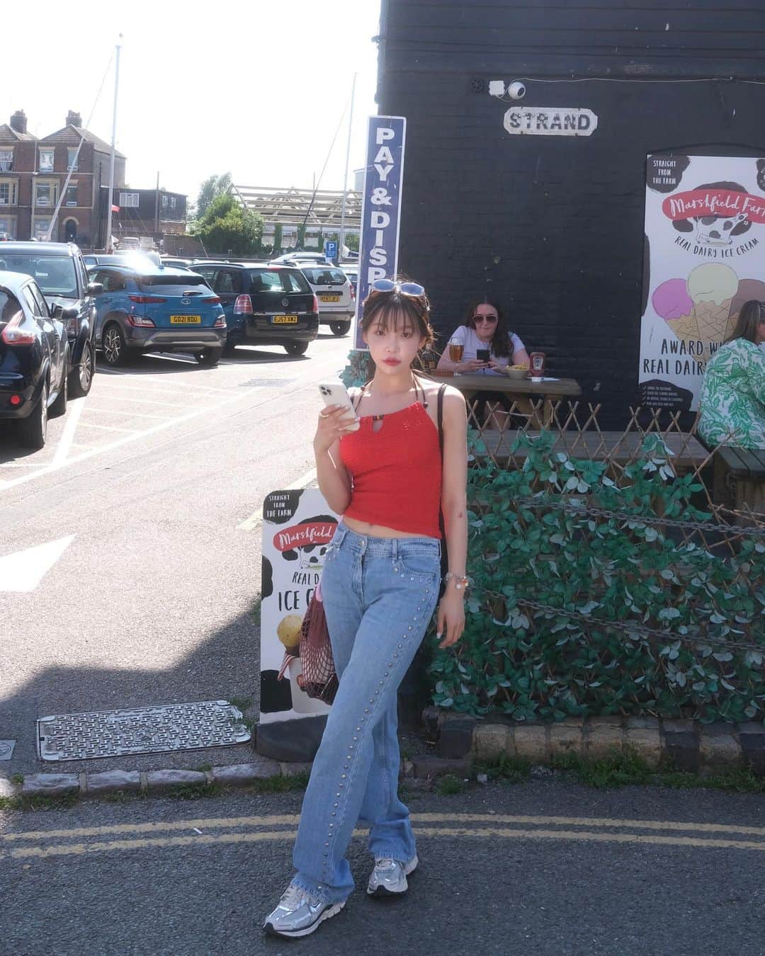 スアのインスタグラム：「사진첩 뒤적뒤적 .. 🕶️✨」