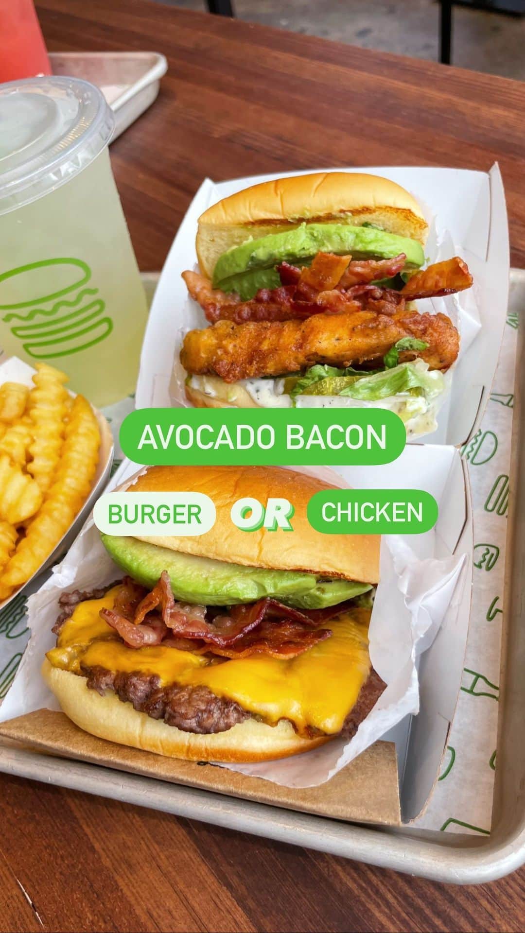 SHAKE SHACKのインスタグラム：「Are you team Avocado Bacon Chicken or Burger? We'll ref. 🥑🥓」