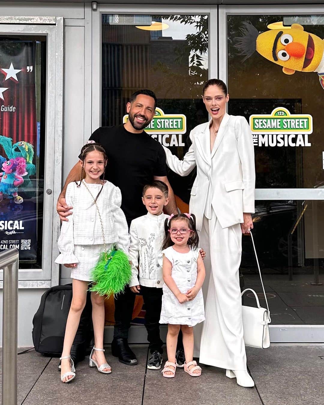 ココ・ロシャのインスタグラム：「Had so much fun taking the kids to Broadway this week to see @sesamemusical - it gets 3 thumbs up from the theater districts tiniest critics! 👍👍👍」