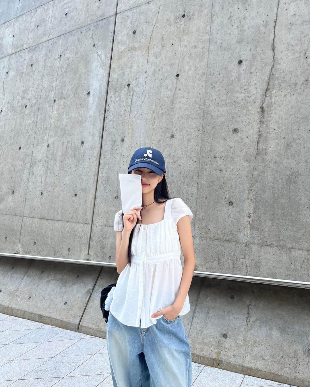 のインスタグラム：「☁️」