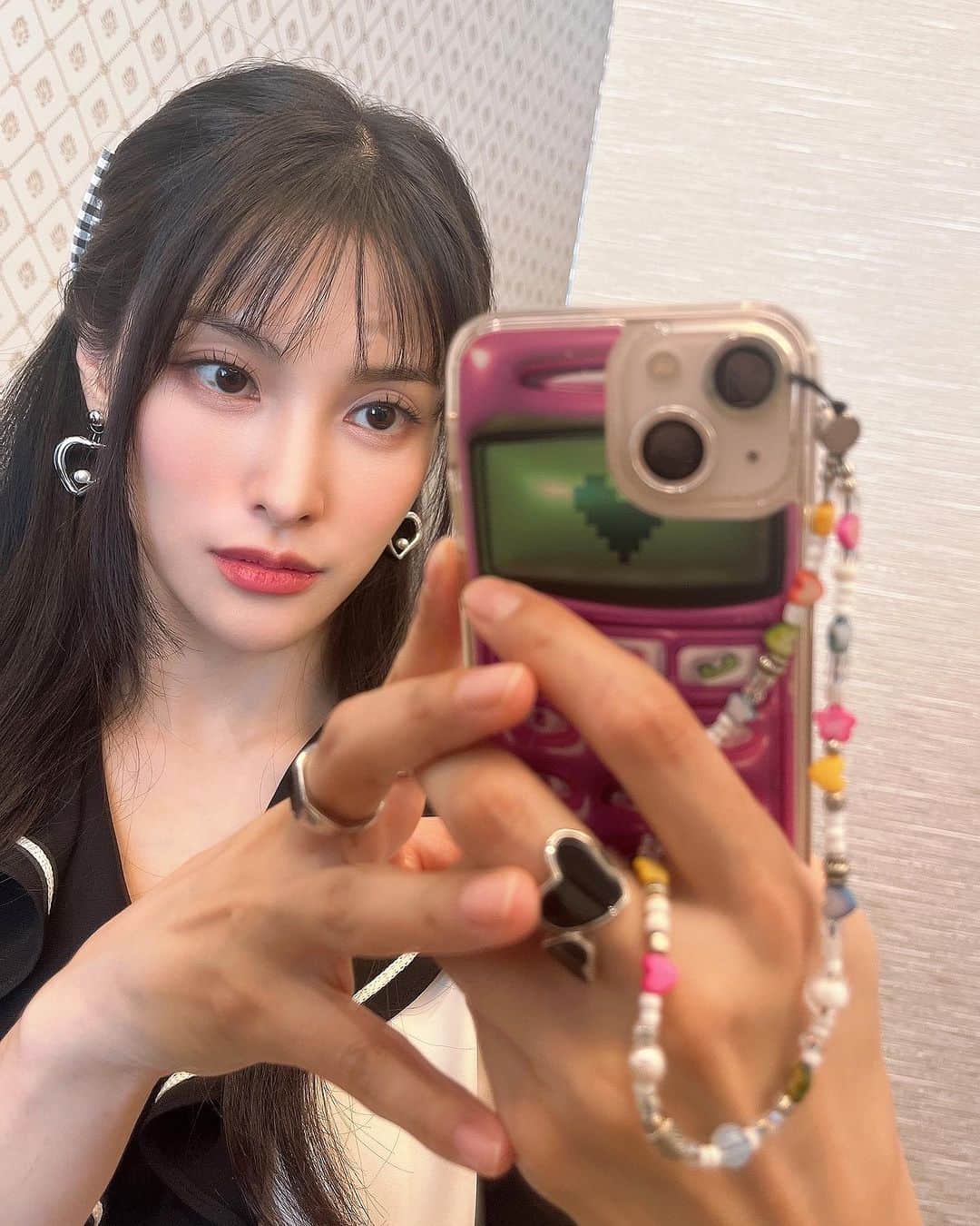 パク・ギュリのインスタグラム：「📸」