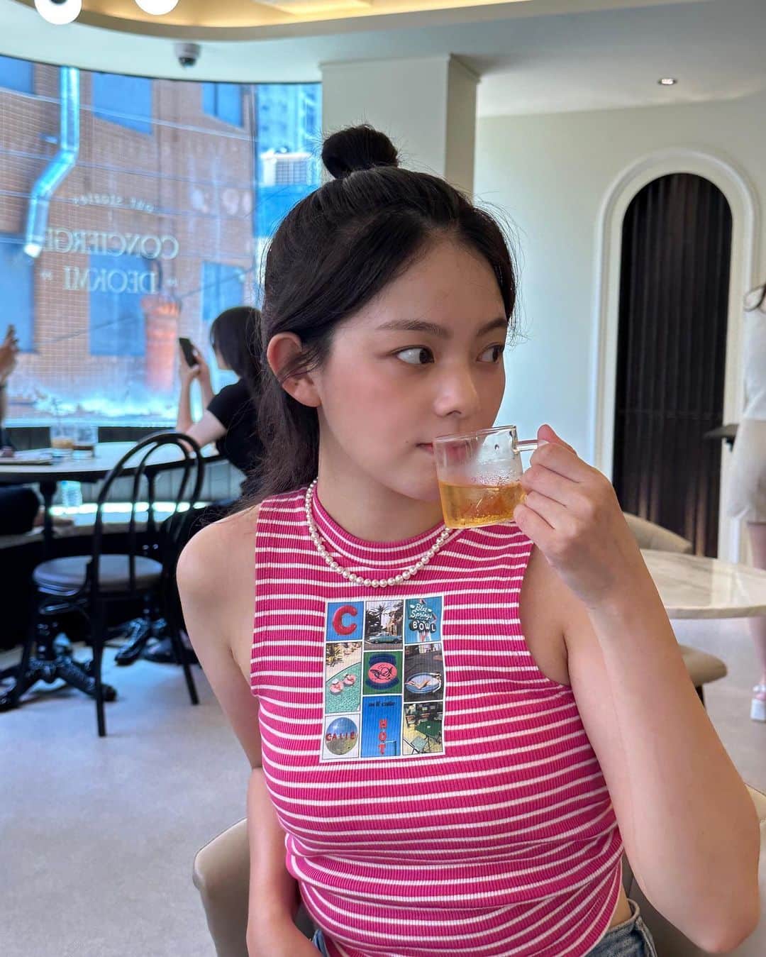 ユ・ヘインのインスタグラム：「☀️」
