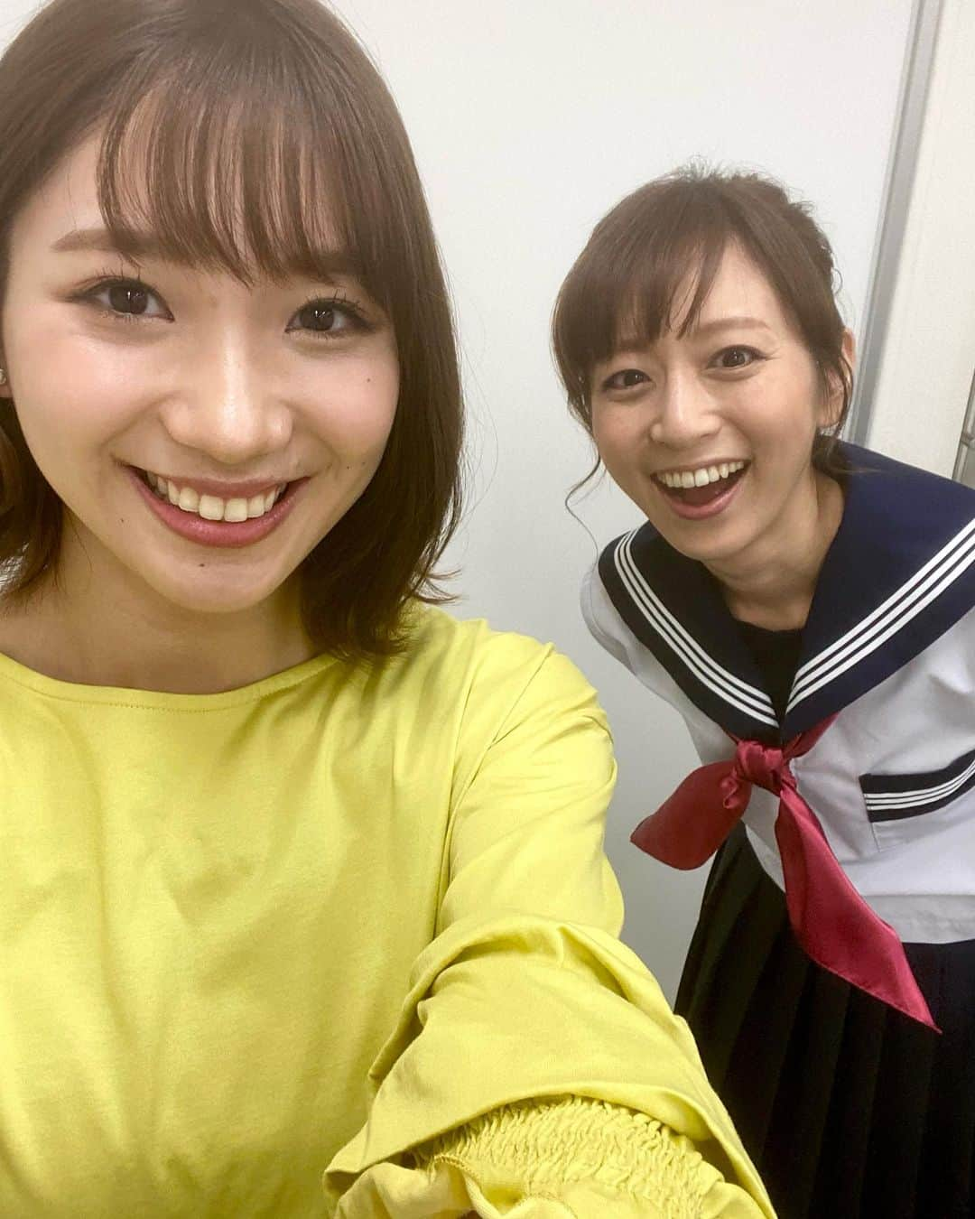 小林茉里奈さんのインスタグラム写真 - (小林茉里奈Instagram)「☺︎ 今日の #福岡くん 見てくださいましたでしょうか☺️？ ちゃっかり出演しておりました🤗  佐賀県鹿島市の恒例行事 #ガタリンピック の話題だったのですが… 私も入社1年目の初めての報道取材で競技に参加していまして、そのときの"ある疑惑"についてお話しました😳😳  とっても過酷な取材でしたが… 今でも鮮明に覚えているくらい！いい思い出です😊✨  福岡くん繋がりで、セーラー服まいさんとの貴重なツーショット置いていきます🤭笑  #FBSアナウンサー として #最後のお仕事 #ガタリンピックで始まり #ガタリンピックで終わる」8月13日 18時51分 - marina_k224