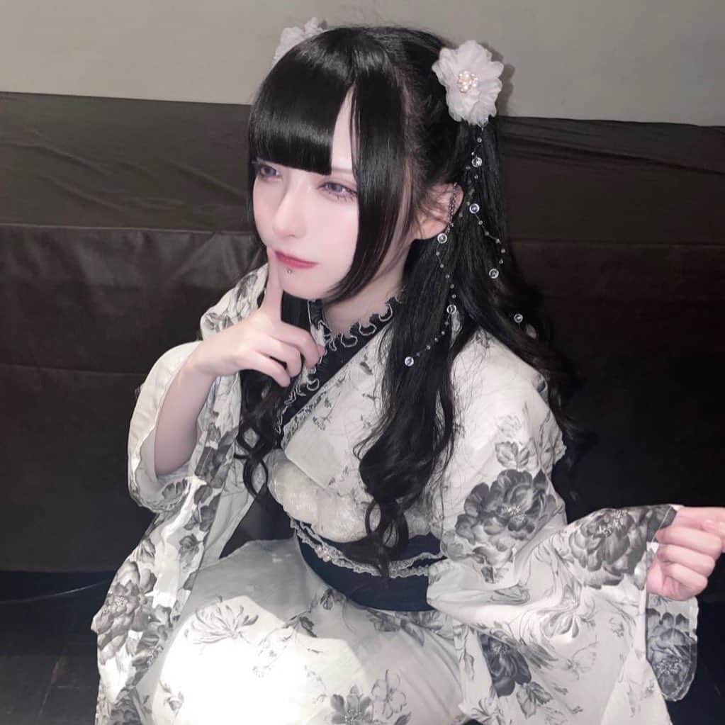 のインスタグラム：「理想の可愛い自分になりたいの。  #浴衣 #浴衣女子 #浴衣レンタル #着物レンタル #浴衣コーデ #ヘアメ #地雷 #地雷系女子 #いいね」