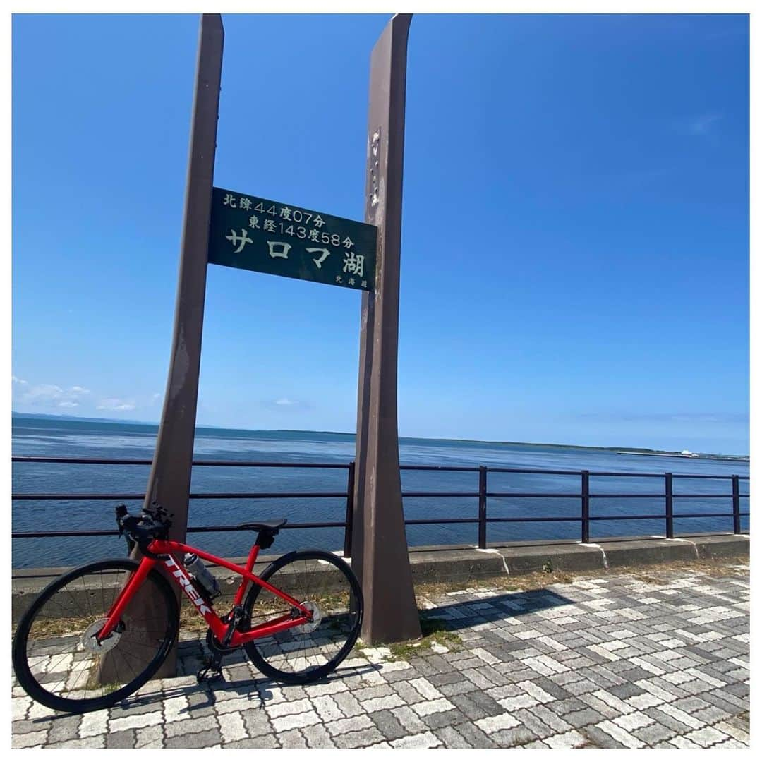 吉田夕梨花のインスタグラム：「. ちび部チャリ旅🚴‍♀️(佐呂間町編) . . . この日はソロライド🚴‍♀️ 浜サロマにある「部田菓子店」のよもぎ大福を買いに🥡 . . . #部田菓子店 #佐呂間町 #オホーツクーール #帰りはリュックいっぱいの大福に向かい風を添えて🚴‍♀️」