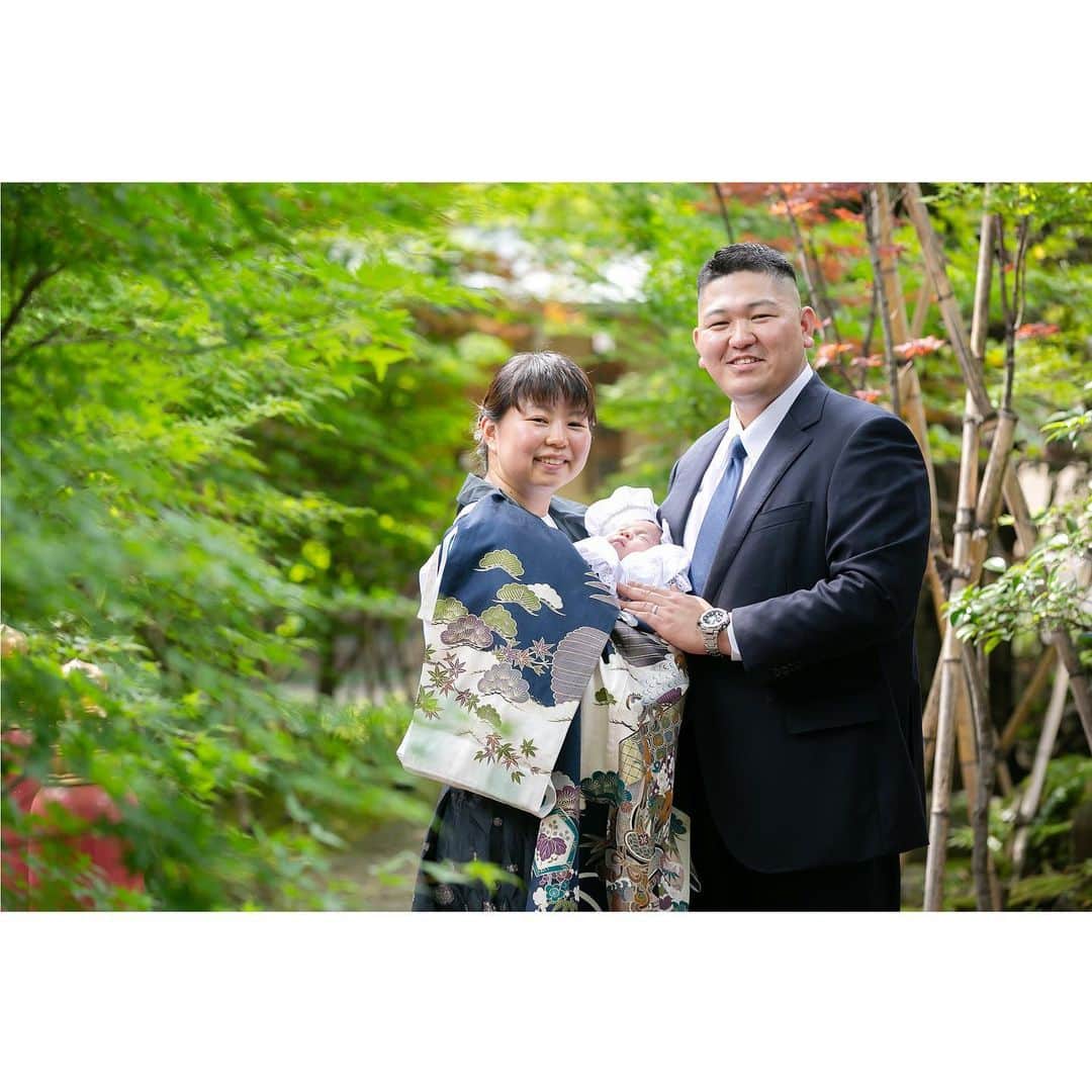 KOBOのインスタグラム：「須賀神社にてお宮参り⛩  おめでとうございました🎊  #お宮参り #須賀神社」