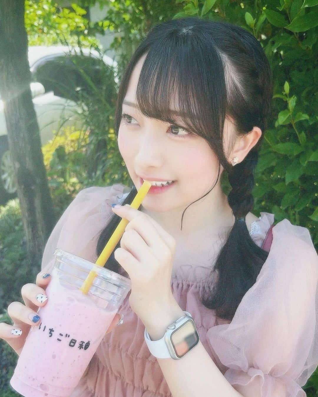 清原梨央さんのインスタグラム写真 - (清原梨央Instagram)「#いちご日和 🍓 シェイク甘酸っぱ〜い！（東温ラブストーリー）」8月13日 20時46分 - ___rioky001114