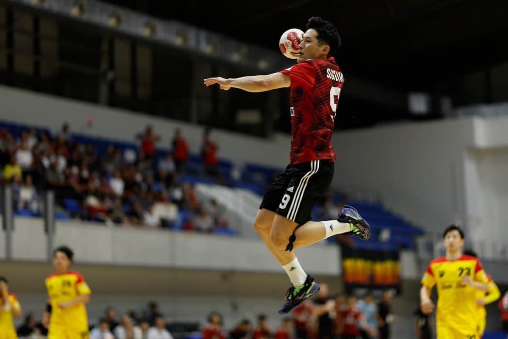 杉岡尚樹さんのインスタグラム写真 - (杉岡尚樹Instagram)「立川セントラルゲームズ🔚 開幕7連勝🕺🔴⚫️ @toyota_auto_body_bravekings  📸: @tagucci42 ⁡ #jhl #トヨタ車体 #bravekings #handball #ハンドボール #mizuno」8月13日 20時47分 - naokisugioka