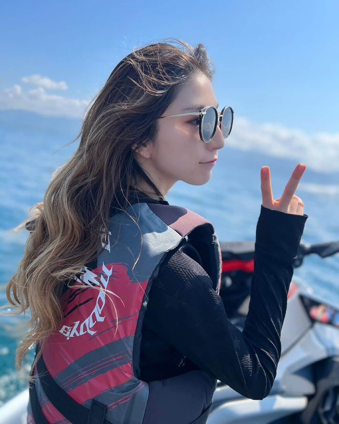 鈴木真梨耶のインスタグラム：「Jetski⚡️🏍️⚡️ . . . . ‪#ROSEAREAL #ロザリオ‬ ‪#鈴木真梨耶 #MaRiyaSuzuki‬ #jetski #ski #watersports #ジェットスキー #ジェット #水上バイク #seadoo #summer #夏」