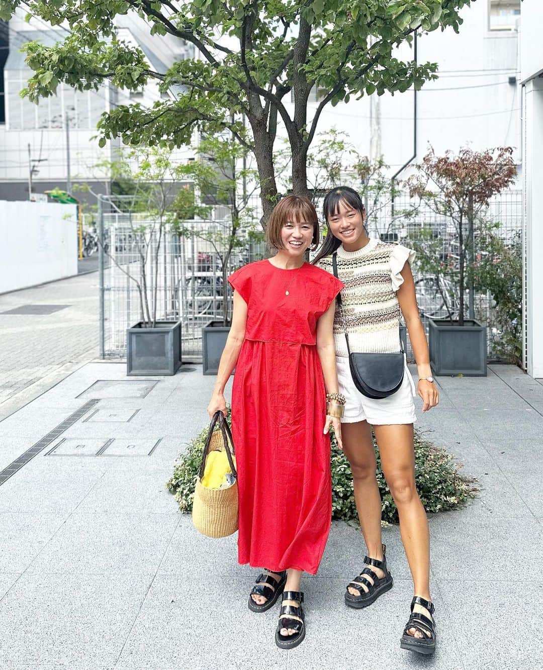 黄川田としえのインスタグラム：「おかえりリーちゃん。  感謝を忘れずに、また前に進もう〜💪  たくましい姿の写真ばかり見てたから、少し大人になったかなと思ってたけど、 中身はリーちゃんのままだった。 え？ってこと相変わらず言うし😂（人のこと言えないけど）  慌ただしく騒がしい日常に戻りました。またご飯作りとサポート頑張ります。  ３週間、お世話になった皆様、応援してくださった皆様、本当にありがとうございました🙏  #tottorico #totto__life #母娘」