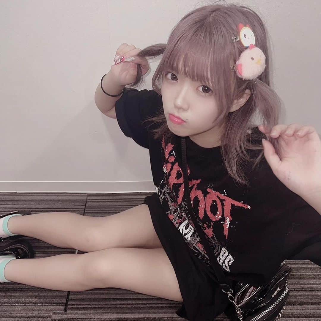 佐藤優來那のインスタグラム：「休みの日は引きこもって、ゴロゴロしてゲームしかしない生活してたのにゆらなの休みの日のいちばん大切なゲームが壊れたので、もう何していいか分かりません🤟🏻」