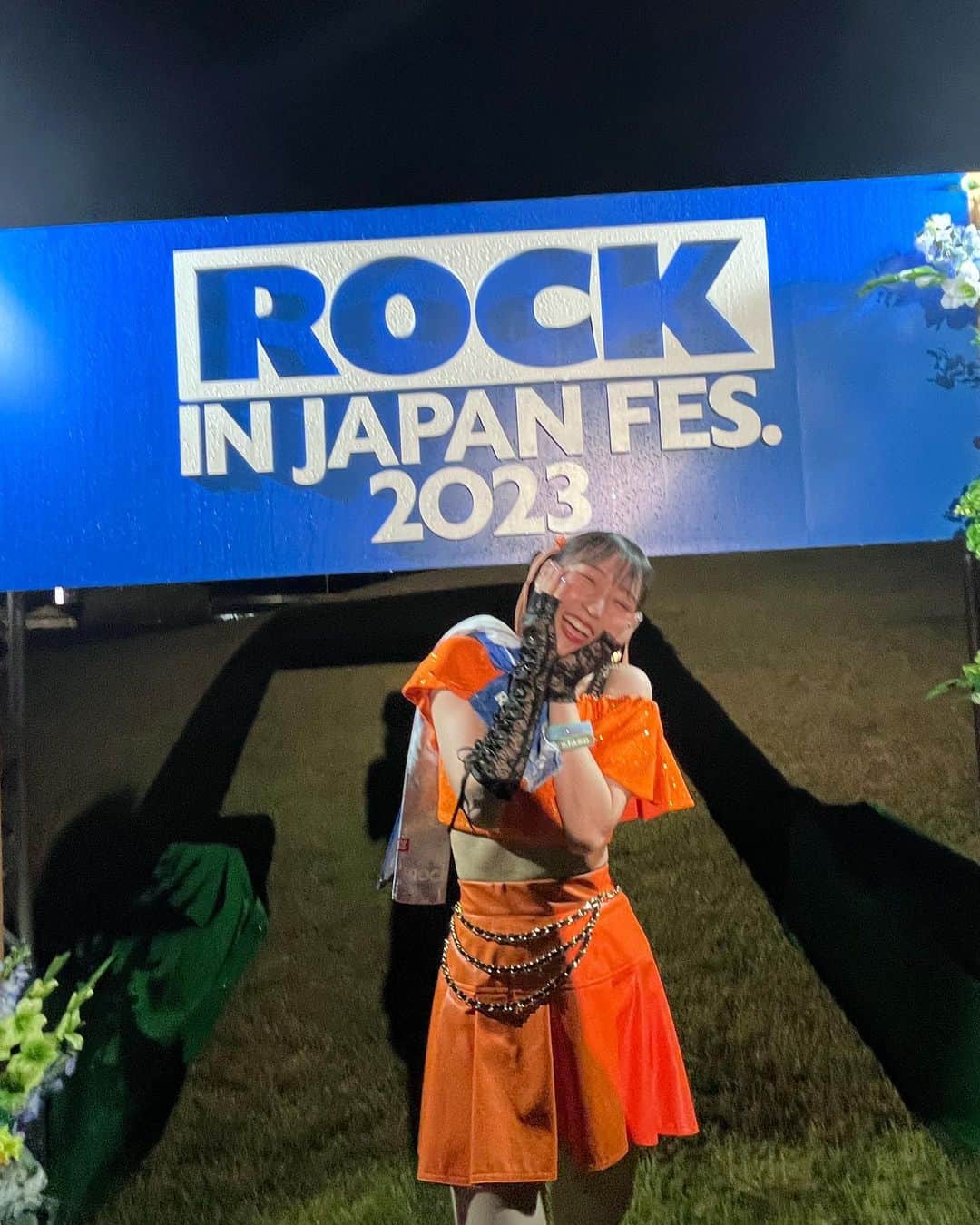 段原瑠々さんのインスタグラム写真 - (段原瑠々Instagram)「🔥  ROCK IN JAPAN FESTIVAL 2023 幸せな一日でした〜！！  夜のPARK STAGE、土砂降りの中、最高の夏の思い出ありがとうございました🫶  楽しすぎた     #RIJF2023 #ロッキン #juicejuice #段原瑠々」8月13日 21時28分 - ruru_dambara.official