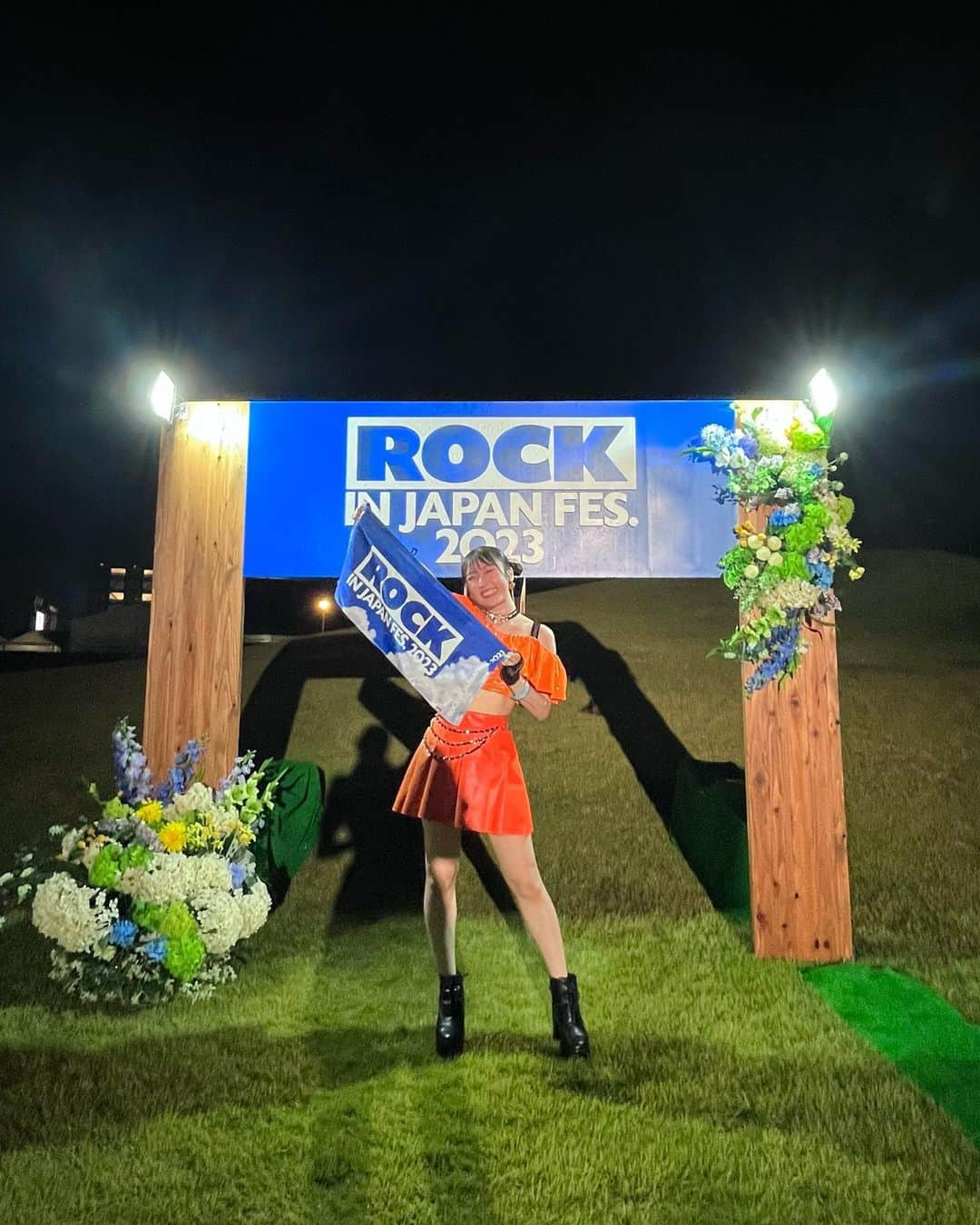 段原瑠々さんのインスタグラム写真 - (段原瑠々Instagram)「🔥  ROCK IN JAPAN FESTIVAL 2023 幸せな一日でした〜！！  夜のPARK STAGE、土砂降りの中、最高の夏の思い出ありがとうございました🫶  楽しすぎた     #RIJF2023 #ロッキン #juicejuice #段原瑠々」8月13日 21時28分 - ruru_dambara.official