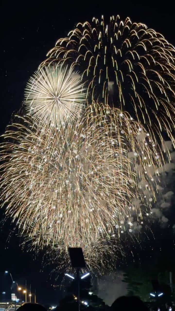 石井奏美のインスタグラム：「高松まつり🎇  #香川#高松#高松まつり#高松祭り#花火#fireworks  #kagawa#japan#japantrip#japantravel」