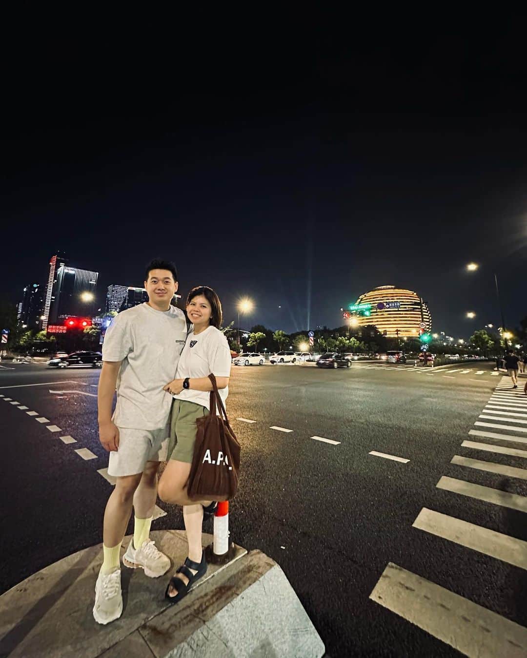 グレイシア・ポリーのインスタグラム：「Jessia’s first long trip, interesting work trip with friends and brand, reunion with old friends, learning new things and many more.  What a memorable trip we had. ☺️  Shanghai, Wenzhou, Hangzhou, Nanjing in 8 days. Checked! ✅」