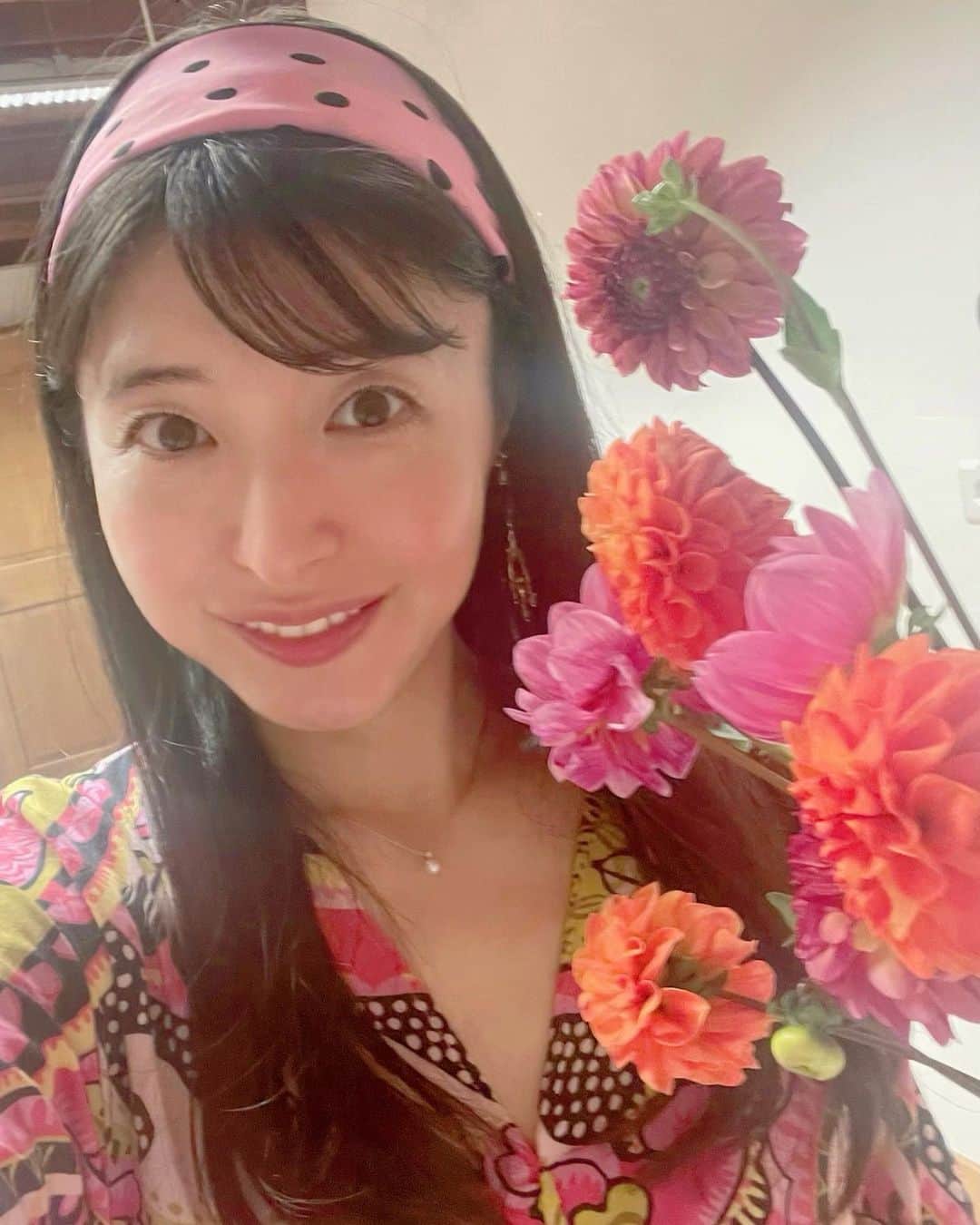 のインスタグラム：「Klassik(und Klezmer😆) im Shloss  日本はオボンですね🍆🥒  私はスイスのアルボン(Arbon)城🏰の音楽祭にて演奏しました😎  この音楽祭はバーゼル音楽院時代の同期の友人が主催。いやぁ立派にやり遂げたLiviaとBastianに心から拍手。  感慨深いし感動だしこうして誘ってくれて感謝。  おめでとう&ありがとう🥰」