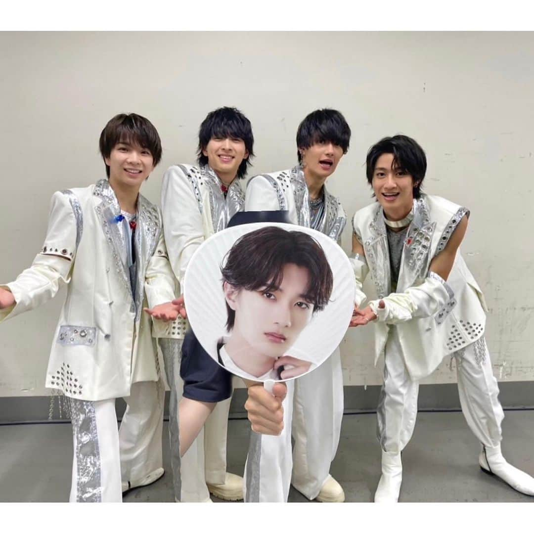 佐野勇斗さんのインスタグラム写真 - (佐野勇斗Instagram)「.  EBiDAN THE LIVE 2023  楽しかったー!!  ほぼ全員と写真撮ってもらったよ  いぇーーい  EBiDANメンバーのみんな、ファンの皆さん、ありがとうございました！  #EBiDAN #超特急 さん #SUPERDRAGON #さくらしめじ #ONENONLY #原因は自分にある。 #BUDDiiS #ICEx #Lienel #STAM #STAM、お疲れ様 #MILK」8月13日 21時48分 - sanohayato_milk