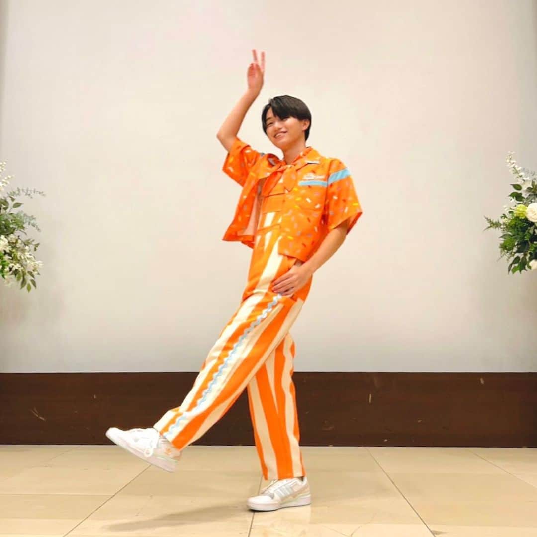 田倉暉久のインスタグラム：「ここ結婚式とか披露宴とかするみたいな場所なんだってさ  幸せになりなよ」