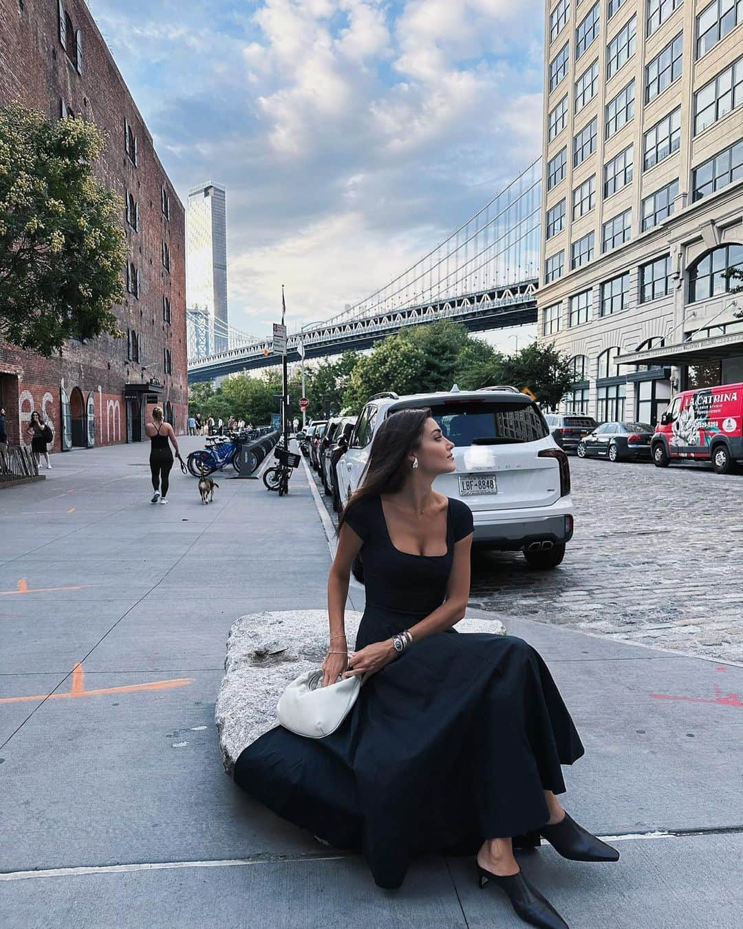 Hande Ercelのインスタグラム：「Tatilim bitmiş olabilir fotilerim bitmedi bitemez 🫠👻」